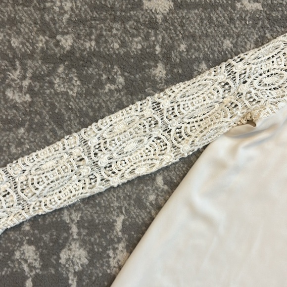 Loft Circle Lace Sleeve Blouse - Picture 11 of 11